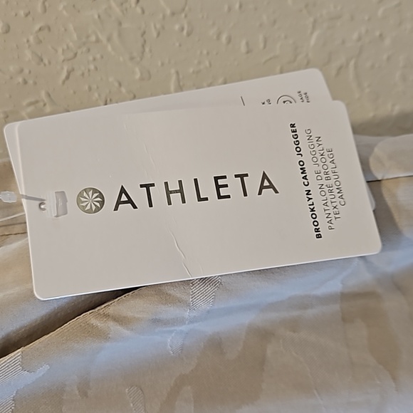 NWT Athleta Brooklyn Camo Joggers size 24 - Picture 6 of 13